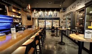 Admiral Cigar Lounge_2